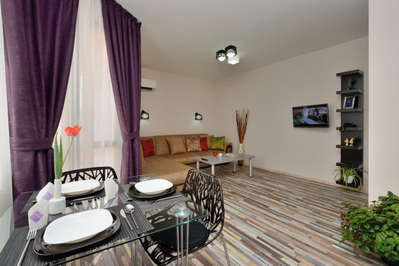 Апартхотел Хелоу Хисар - Снимка 8