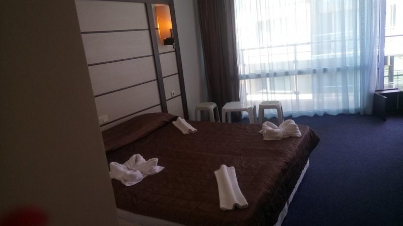 Хотел Съни Бей Бийч - Снимка 4