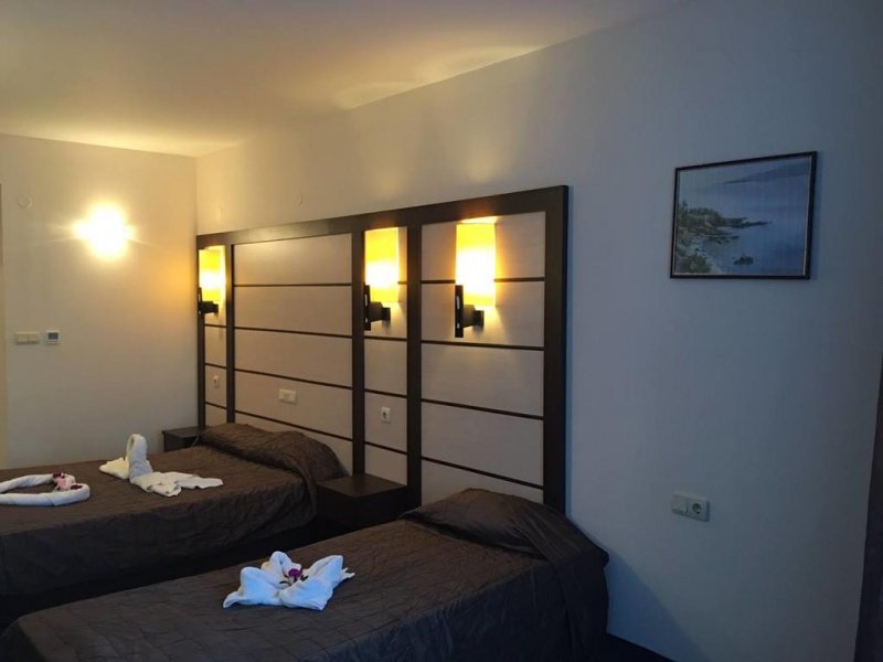 Хотел Съни Бей Бийч - Снимка 3