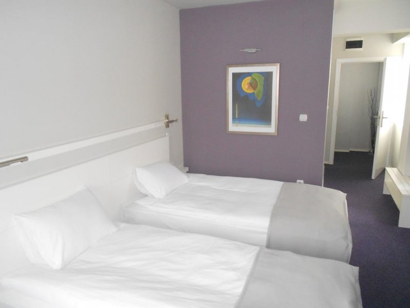 Leonardo Hotel - Снимка 9