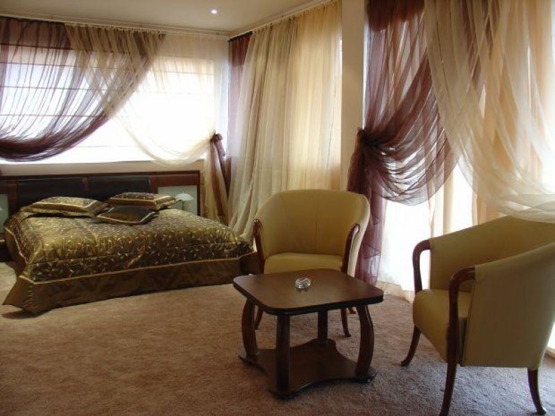 Хотел Троян Плаза - Снимка 3