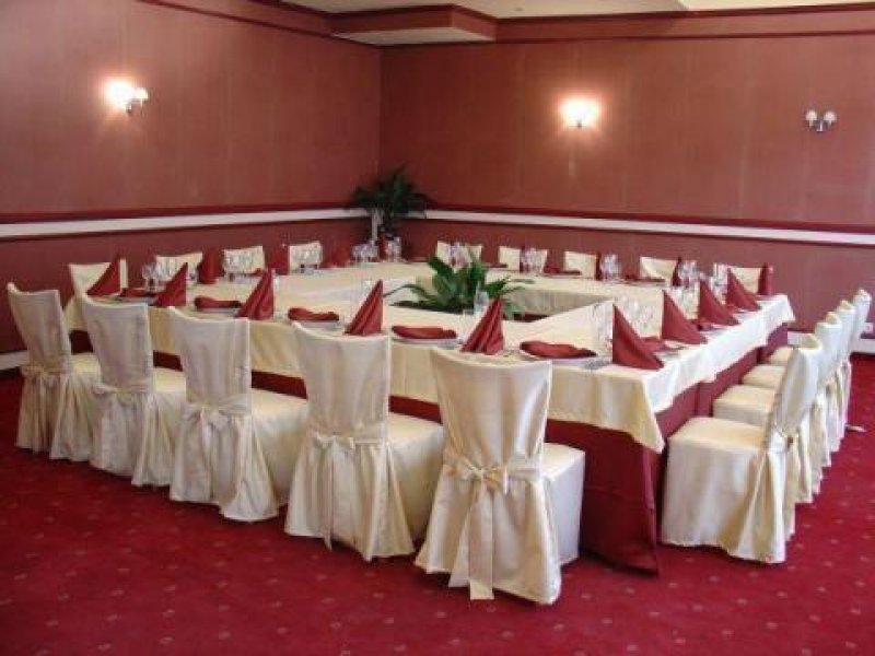 Хотел Троян Плаза - Снимка 1