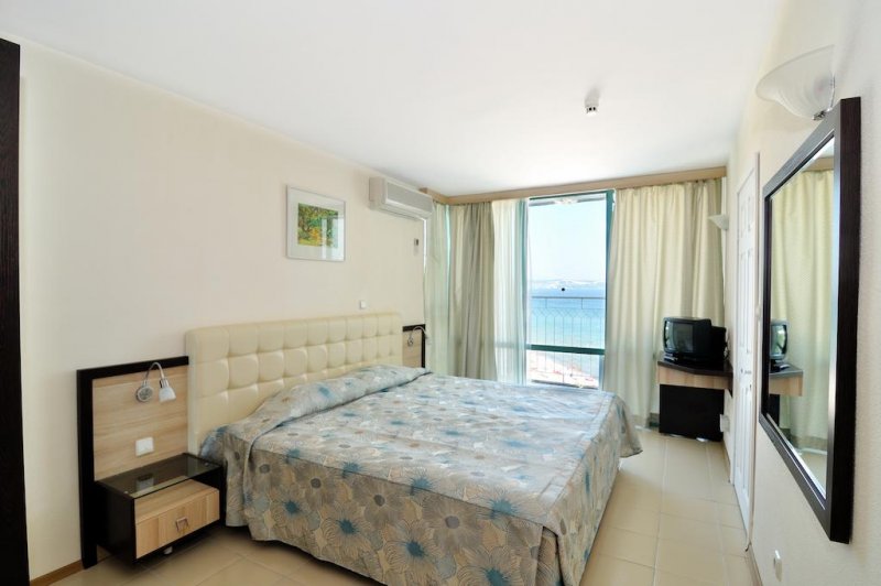 Хотел Боряна - Снимка 2