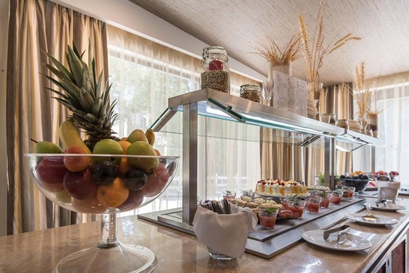 Хотел Лион - Снимка 2