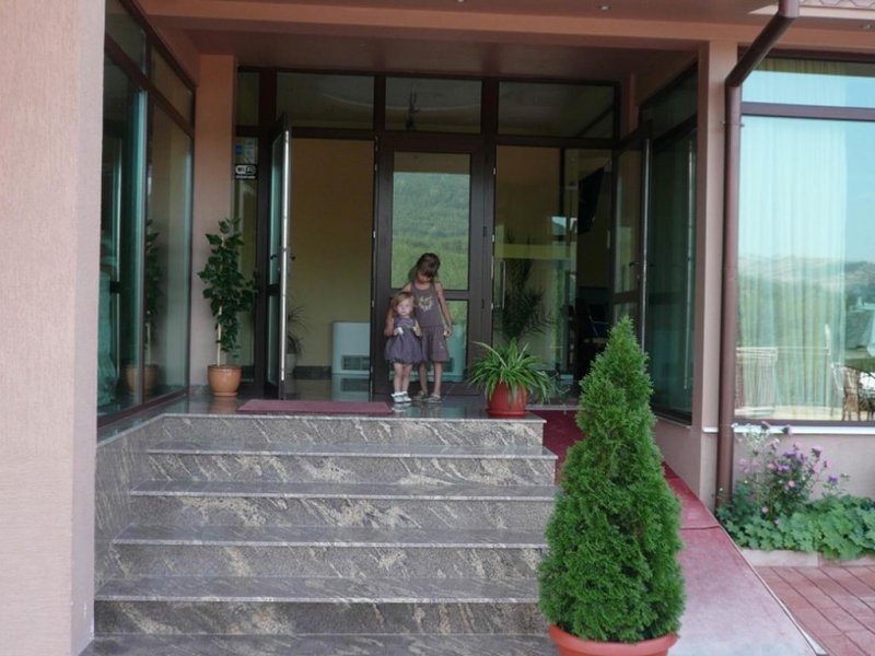 Xотел Тайм Аут - Снимка 1