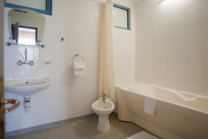 Мерлин Александрия Клуб - Снимка 9