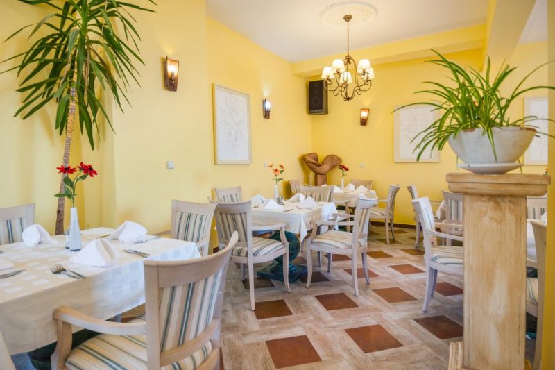 Мерлин Александрия Клуб - Снимка 8