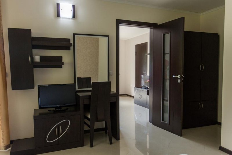 Комплекс Чифлика - Снимка 4