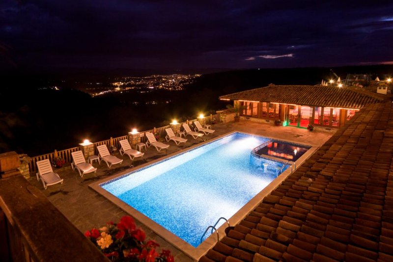 Хотел Севастократор - Снимка 1