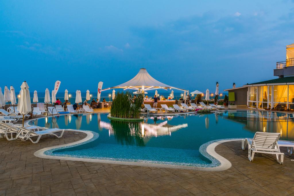 3, 5, 7 или 10 нощувки на база Ultra All Inclusive + басейн, шезлонг и чадър на плажа от МПМ хотел Арсена, на 1-ва линия в Несебър - Снимка 12
