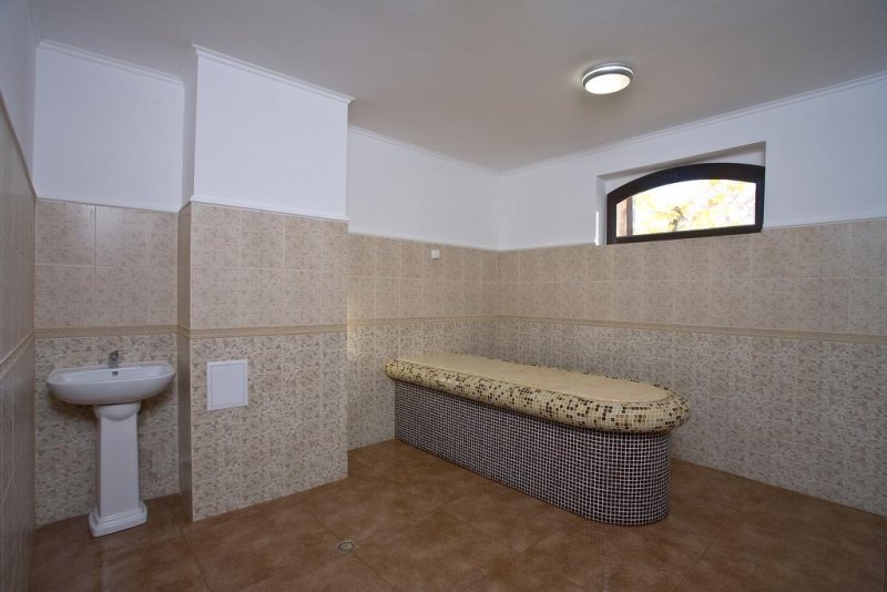 Хотел Чинар - Снимка 1