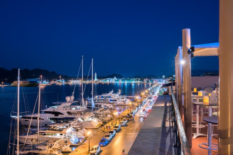 Strada Marina - Снимка 1