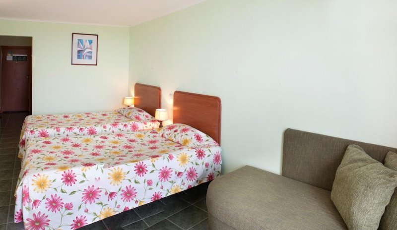 Хотел Малибу - Снимка 1