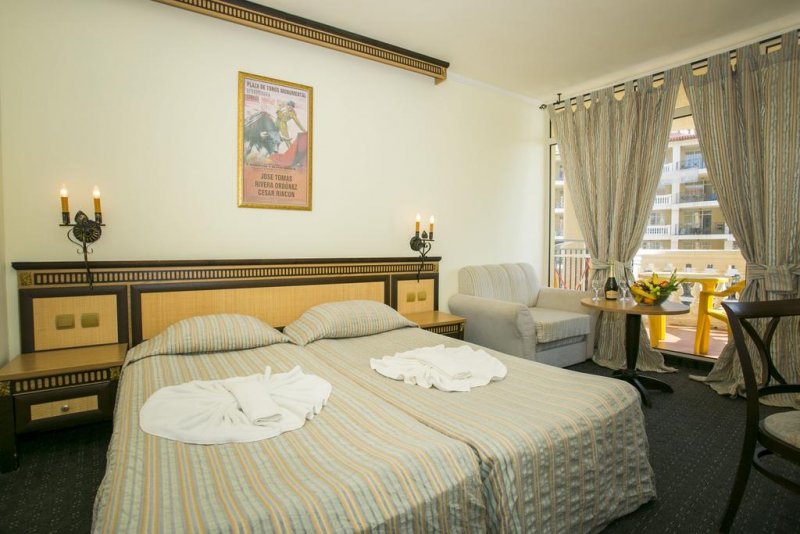 Андалусия Бийч и Аква Парк Хотел - Снимка 4