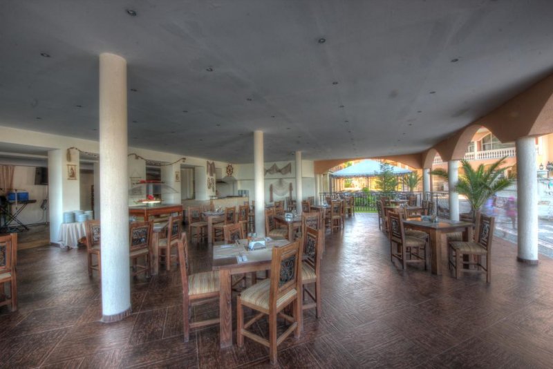 Андалусия Бийч и Аква Парк Хотел - Снимка 4