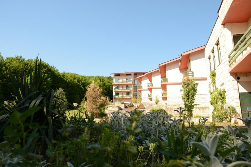 Парк Хотел Рибарица - Снимка 2