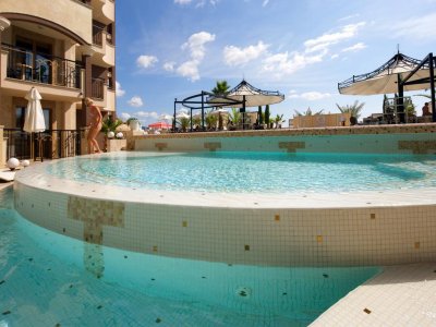 Хотел Голдън Ина - Снимка 4