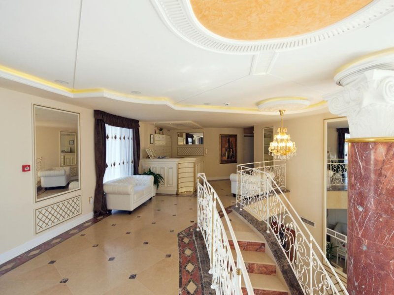 Хотел Голдън Ина - Снимка 5