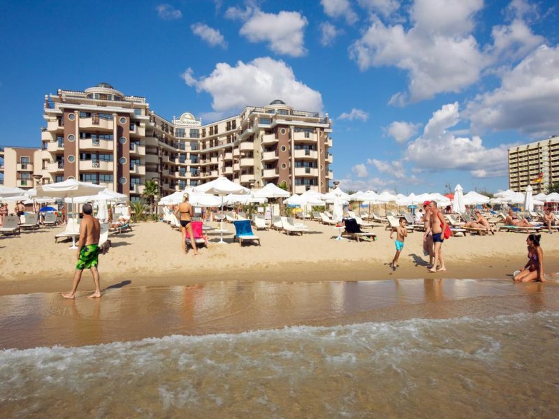 Хотел Голдън Ина - Снимка 2