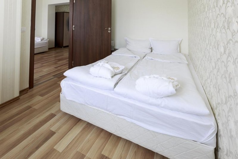 Хотел Никол - Снимка 2