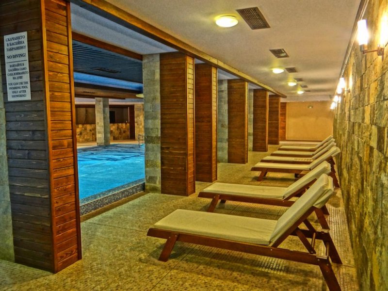 Хотел Гранд Рояле - Снимка 10