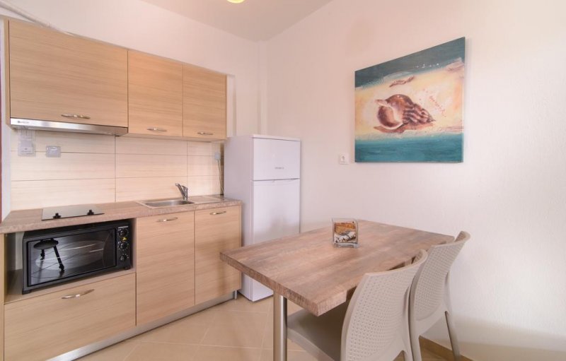 Apanemia by Flegra Hotels - Снимка 10