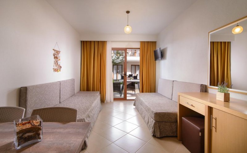 Apanemia by Flegra Hotels - Снимка 9