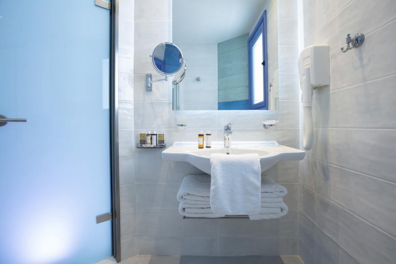 Porto Galini Seaside Resort & Spa - Снимка 4