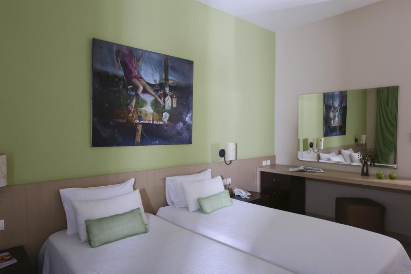 Alexandra Beach Spa Resort - Снимка 4