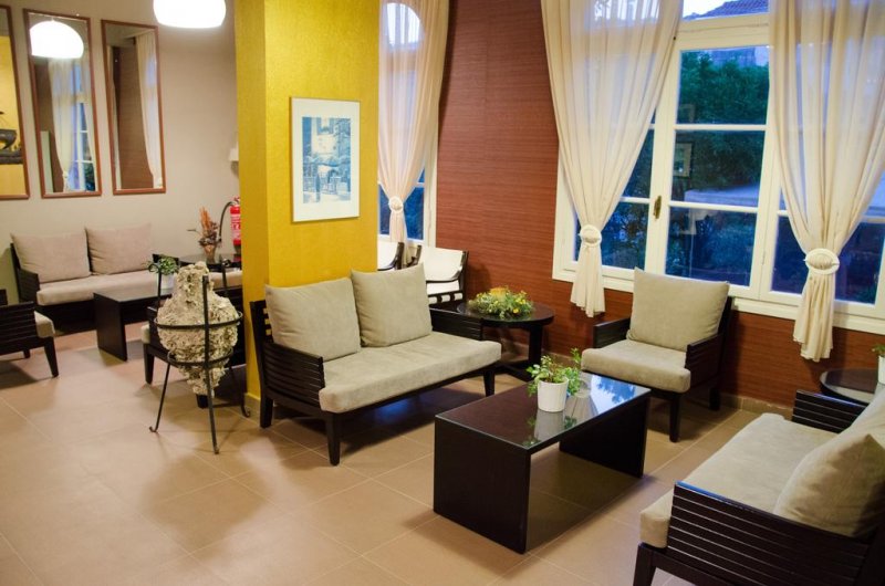 Athos Hotel - Снимка 10