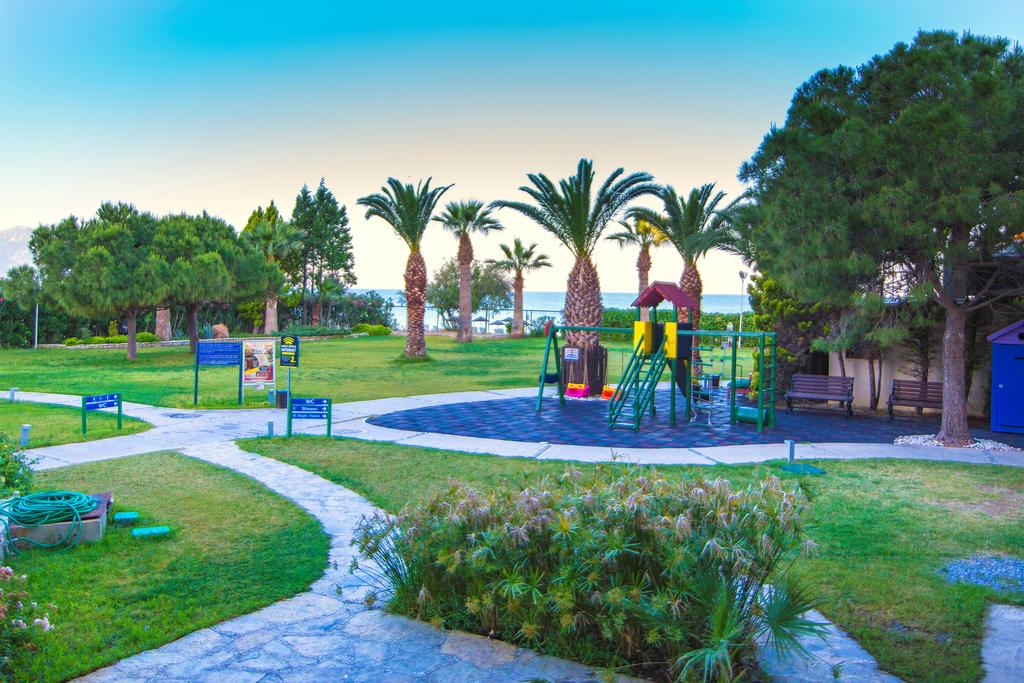 Ранни записвания за лято 2021 в Кушадасъ, Турция! 7 нощувки на база All Inclusive + басейн, собствен плаж и СПА зона в Ephesia Hotel 4* от Ню Сън Травел - Снимка 3