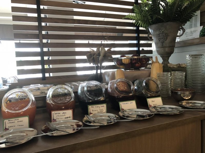 Sarantis Hotel - Снимка 2