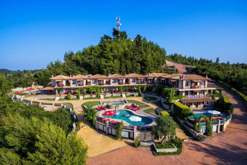 Akritas Ef Zin Villas & Suite - Снимка 8