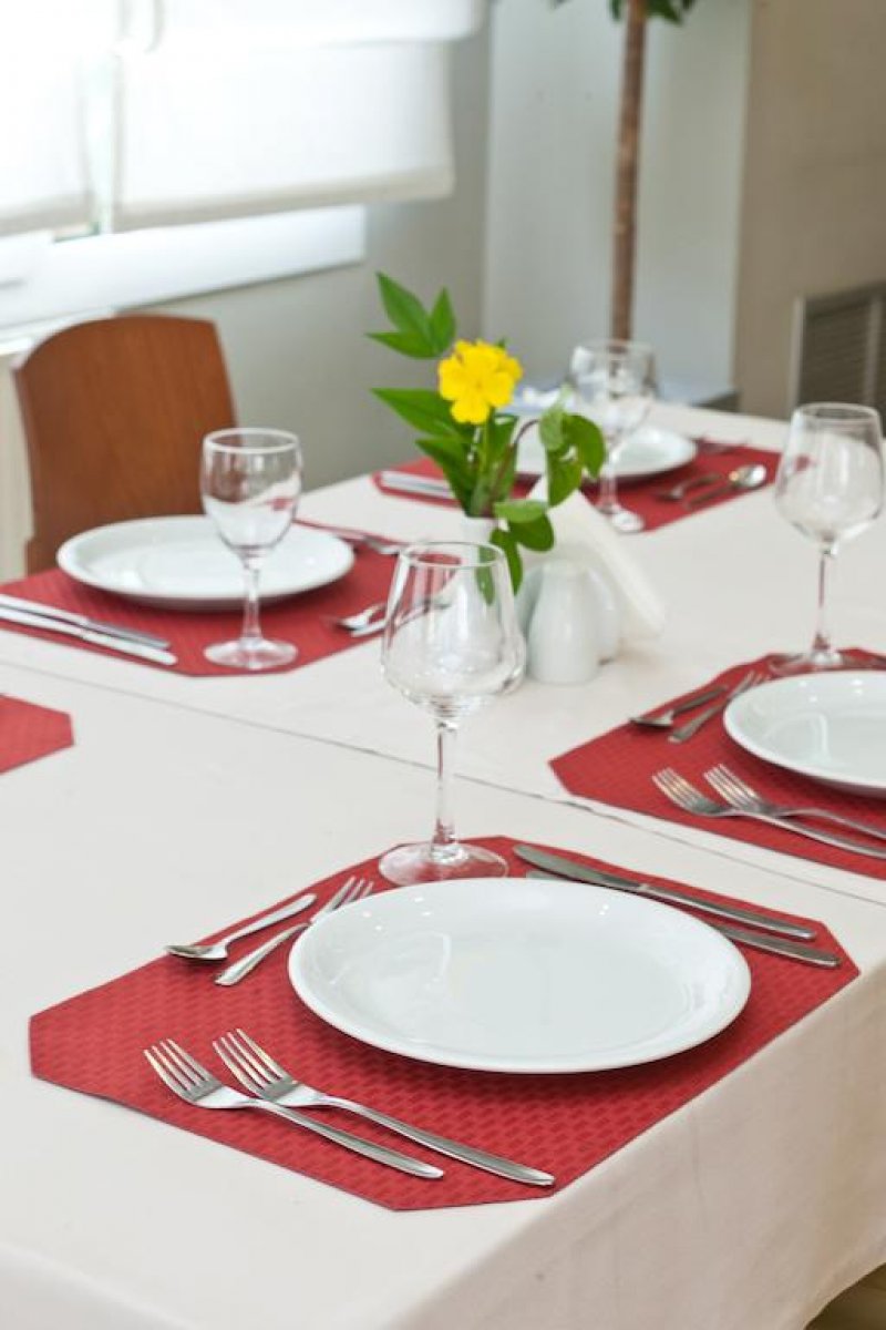 Kronos Hotel - Снимка 1