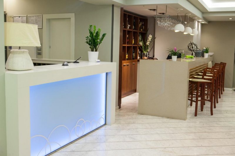 Kronos Hotel - Снимка 9