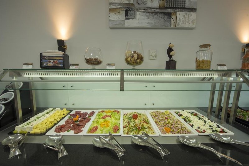 Престиж Делукс Хотел Аквапарк Клуб - Снимка 2