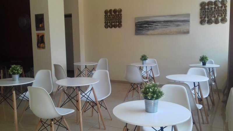 Beach Hotel Kapahi - Снимка 1