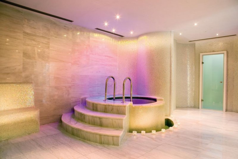 Sani Beach Club - Снимка 1