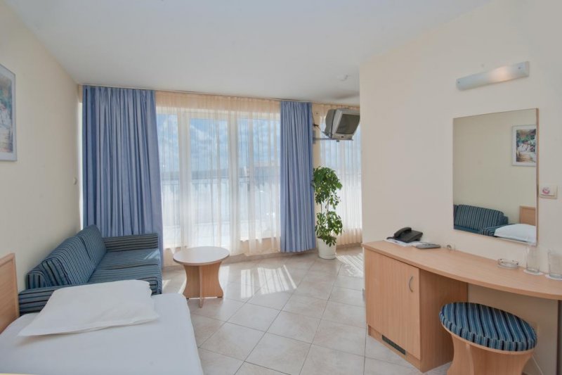 Хотел Бриз - Снимка 9