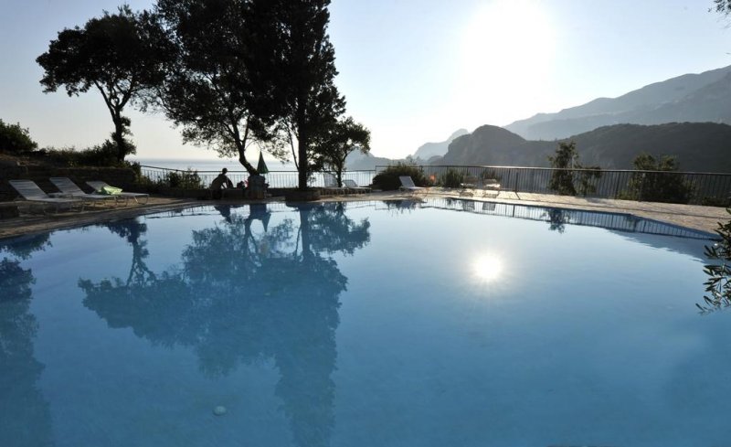 Blue Princess Hotel and Suites - Снимка 0