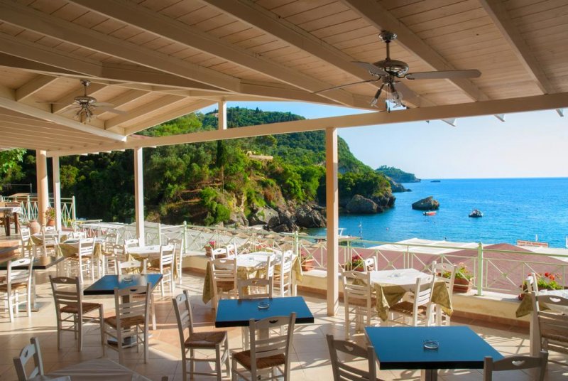 Blue Princess Hotel and Suites - Снимка 11