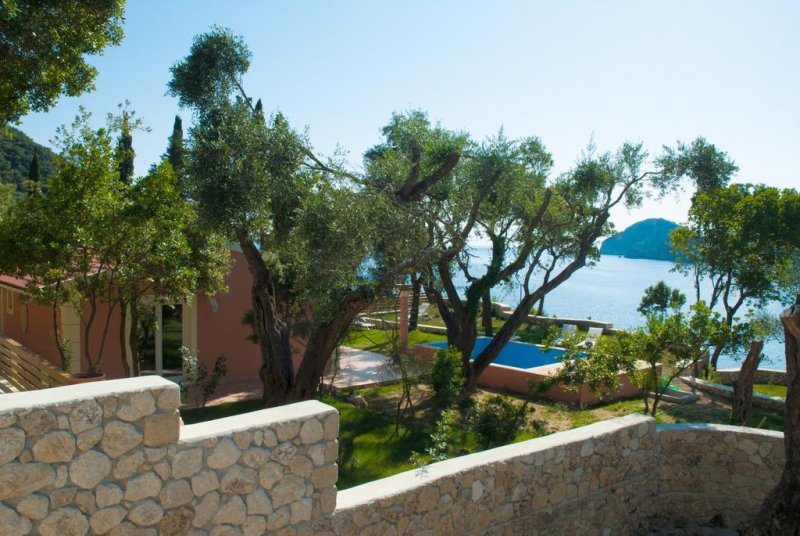 Blue Princess Hotel and Suites - Снимка 2