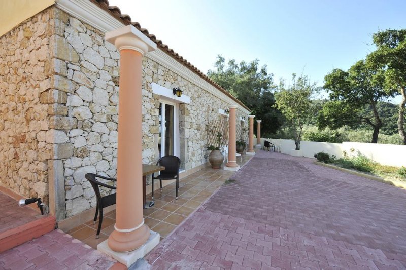 Blue Princess Hotel and Suites - Снимка 4