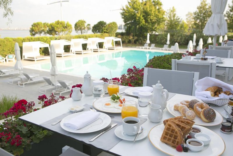 Makedonia Palace - Снимка 1