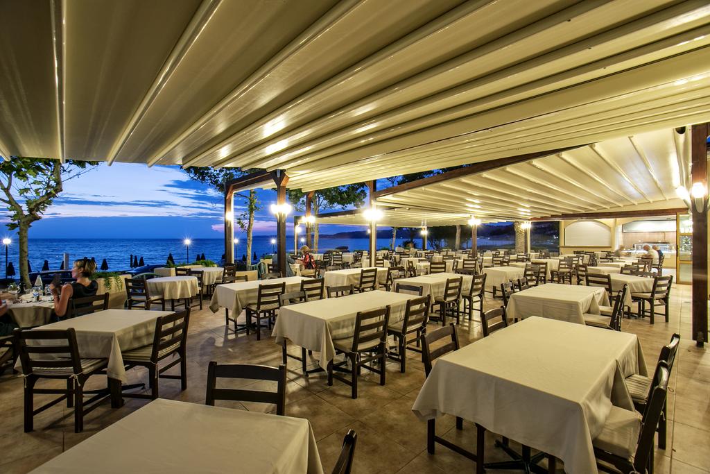 През Септември: 3 нощувки със закуски и вечери в хотел Possidi Holidays Resort 5*, Халкидики, Гърция! Дете до 11.99г. - безплатно! - Снимка 22