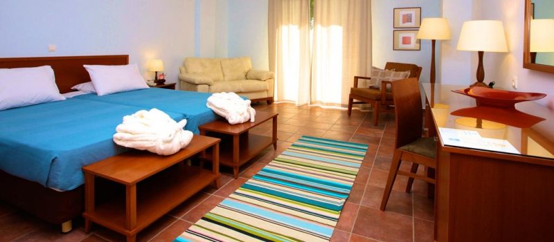 Xenia Ouranoupolis - Снимка 2