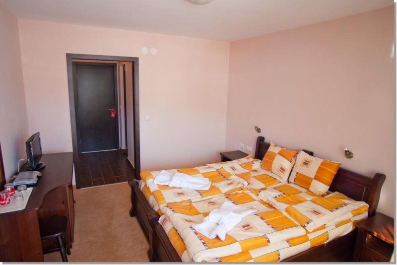 Семеен Хотел Искър - Снимка 7