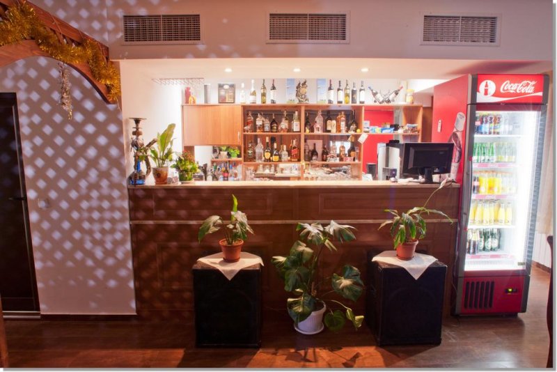 Семеен Хотел Искър - Снимка 1