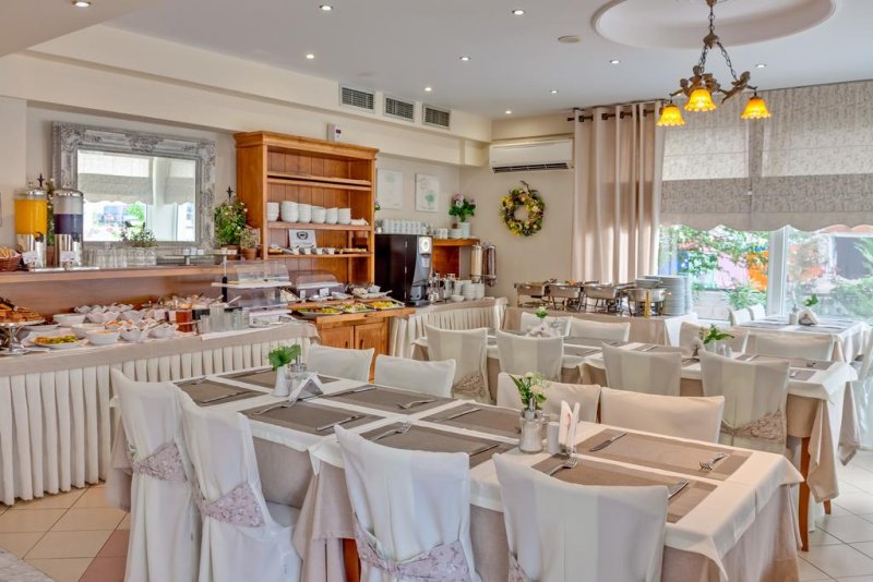 Alkyonis Hotel - Снимка 1