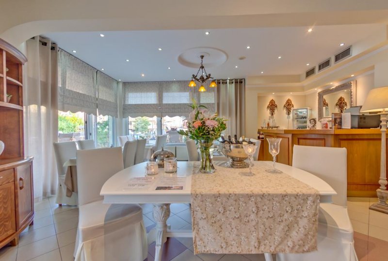 Alkyonis Hotel - Снимка 8